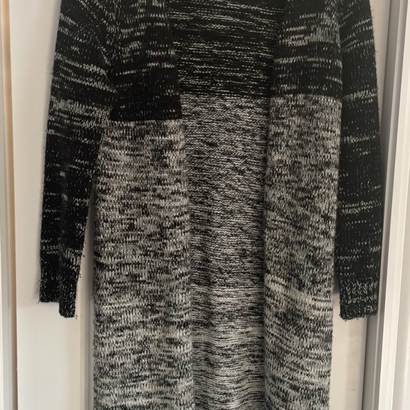 Minkpink sweater - Picture 2 of 2